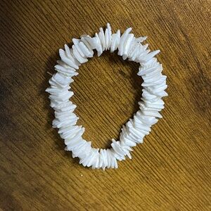 Shells bracelet stretchy natural white